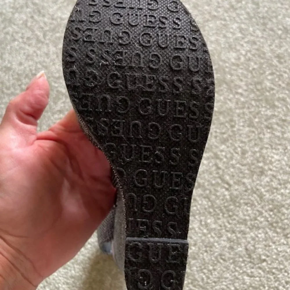 Guess Glitter Gray Silver Open Toe Platform Wedge Heel Size 6 Brand New